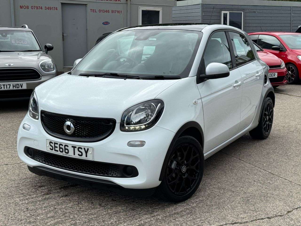 A 2017 SMART FORFOUR 1.0 Prime Sport Hatchback 5dr Petrol Manual Euro 6 (s/s) (71 ps) A 2017 SMART FORFOUR 1.0 Prime Sport Hatchback 5dr Petrol Manual Euro 6 (s/s) (71 ps)