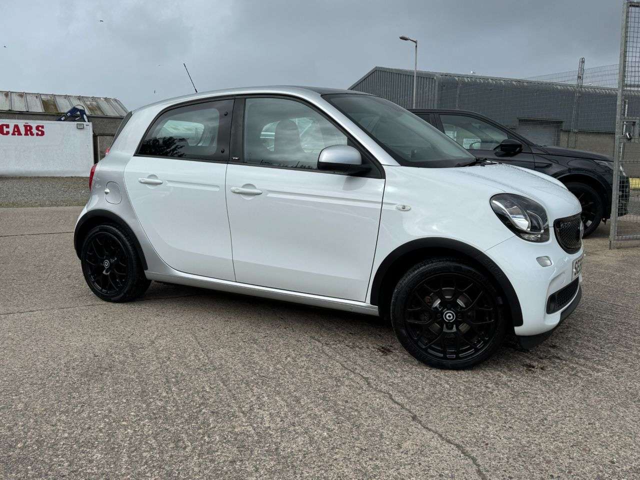 A 2017 SMART FORFOUR 1.0 Prime Sport Hatchback 5dr Petrol Manual Euro 6 (s/s) (71 ps) A 2017 SMART FORFOUR 1.0 Prime Sport Hatchback 5dr Petrol Manual Euro 6 (s/s) (71 ps)
