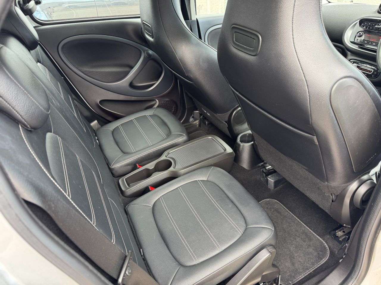 2017 SMART FORFOUR 2017 SMART FORFOUR