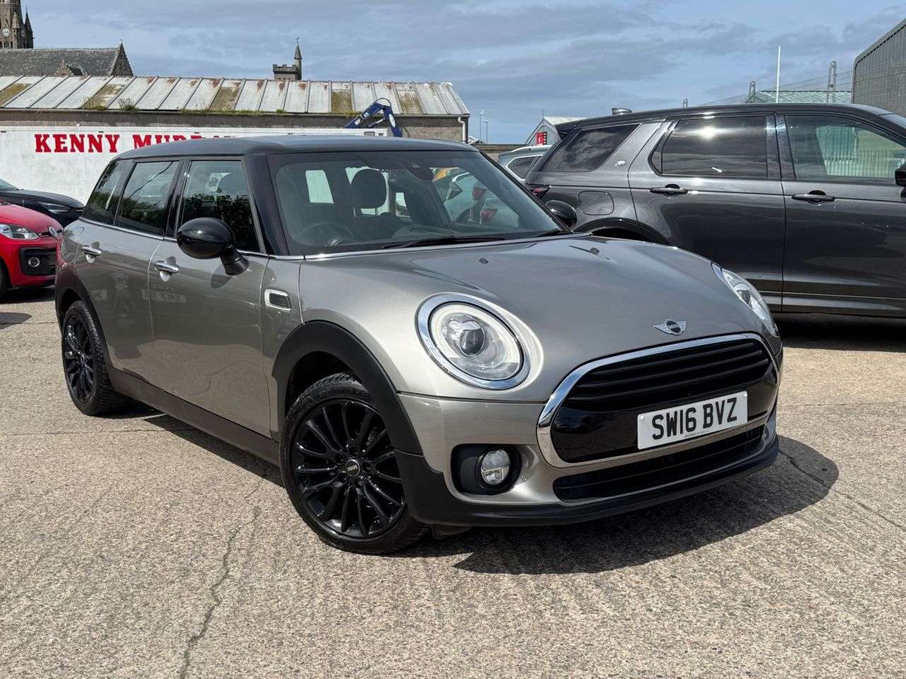 A 2016 MINI CLUBMAN 2.0 Cooper D Estate 6dr Diesel Manual Euro 6 (s/s) (150 ps) A 2016 MINI CLUBMAN 2.0 Cooper D Estate 6dr Diesel Manual Euro 6 (s/s) (150 ps)