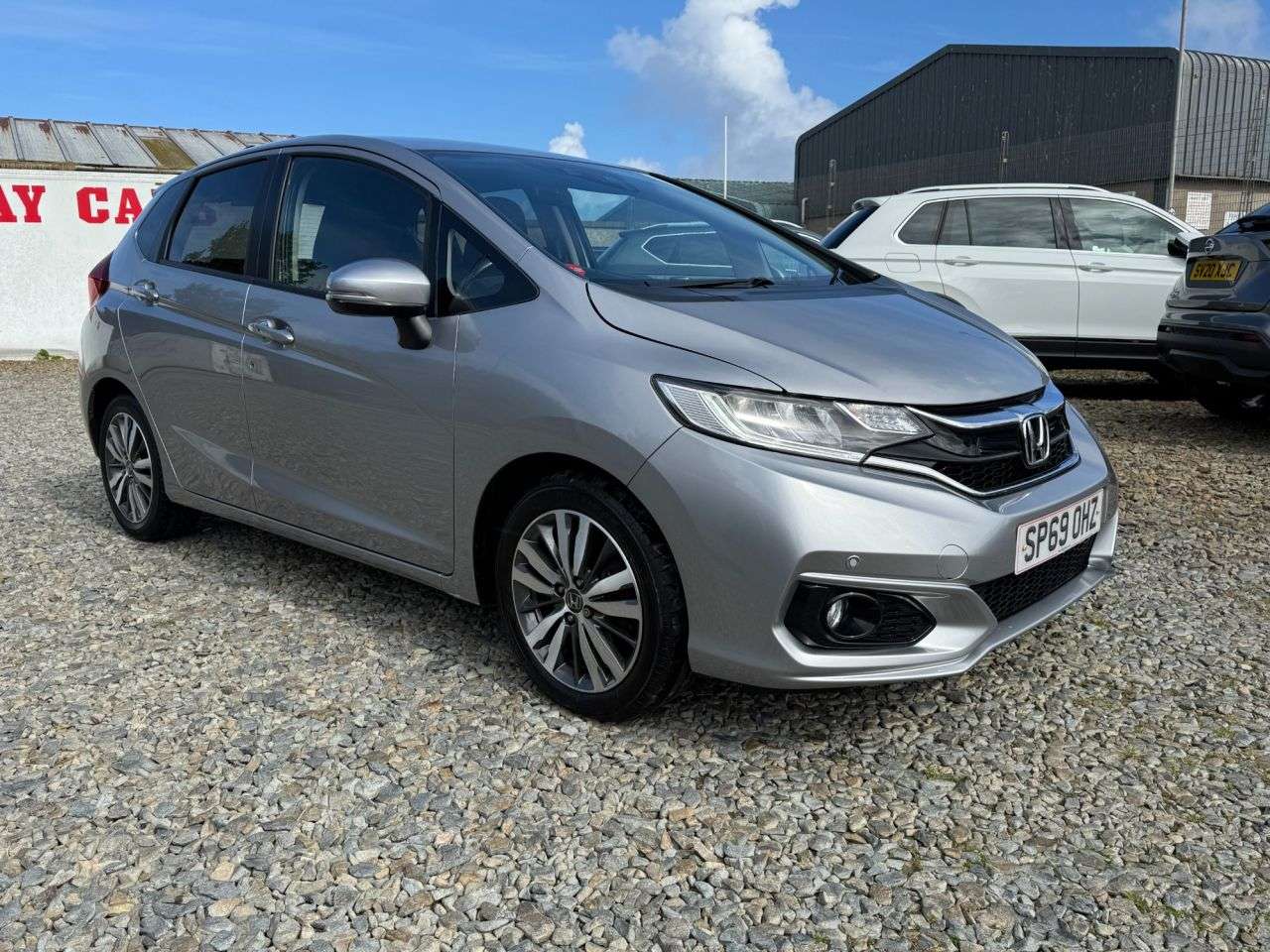 A 2019 HONDA JAZZ 1.3 i-VTEC EX Navi Hatchback 5dr Petrol CVT Euro 6 (s/s) (102 ps) A 2019 HONDA JAZZ 1.3 i-VTEC EX Navi Hatchback 5dr Petrol CVT Euro 6 (s/s) (102 ps)