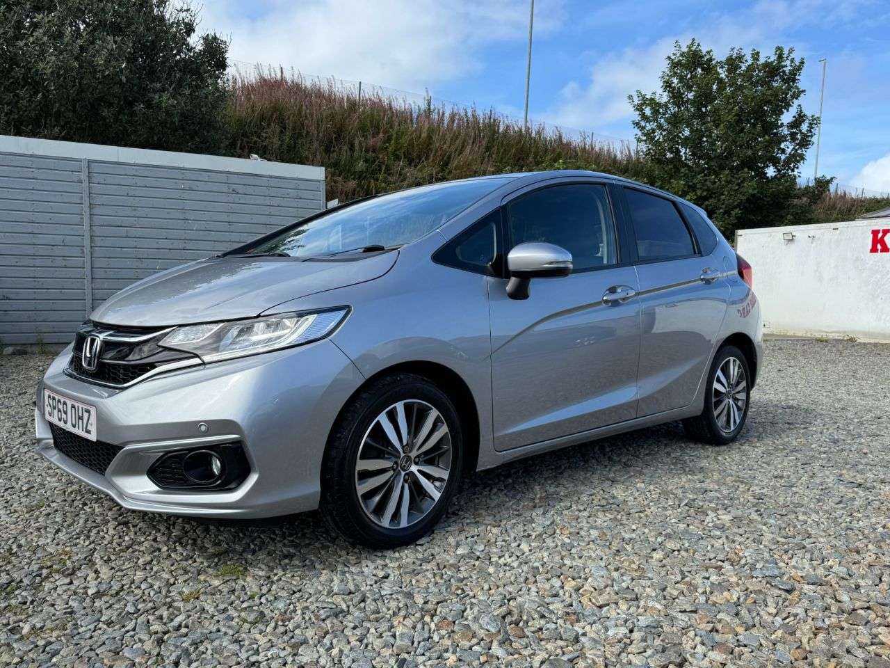 A 2019 HONDA JAZZ 1.3 i-VTEC EX Navi Hatchback 5dr Petrol CVT Euro 6 (s/s) (102 ps) A 2019 HONDA JAZZ 1.3 i-VTEC EX Navi Hatchback 5dr Petrol CVT Euro 6 (s/s) (102 ps)
