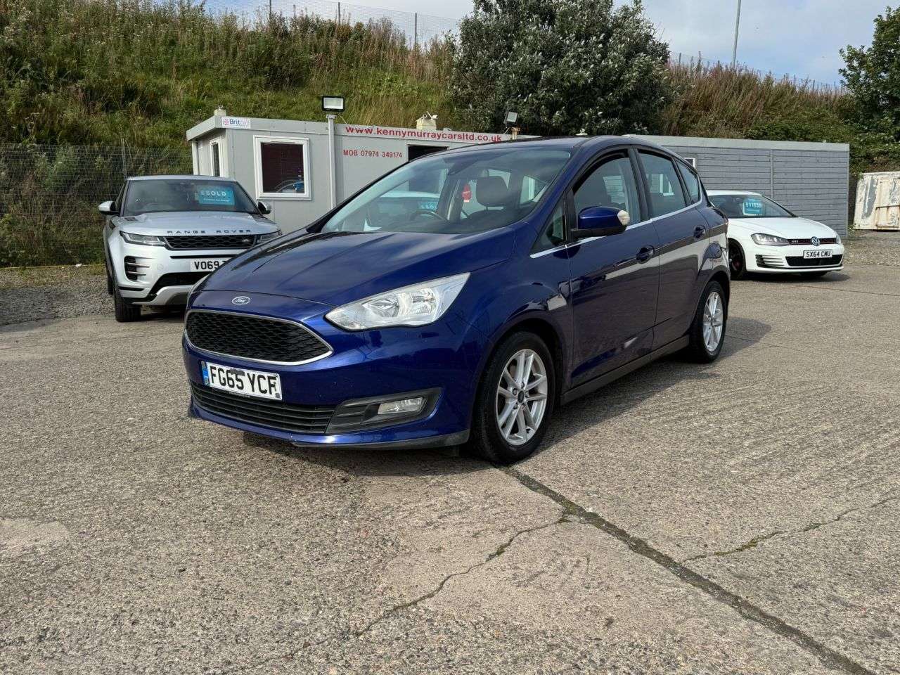A 2015 FORD C-MAX 1.0T EcoBoost Zetec MPV 5dr Petrol Manual Euro 6 (s/s) (100 ps) A 2015 FORD C-MAX 1.0T EcoBoost Zetec MPV 5dr Petrol Manual Euro 6 (s/s) (100 ps)