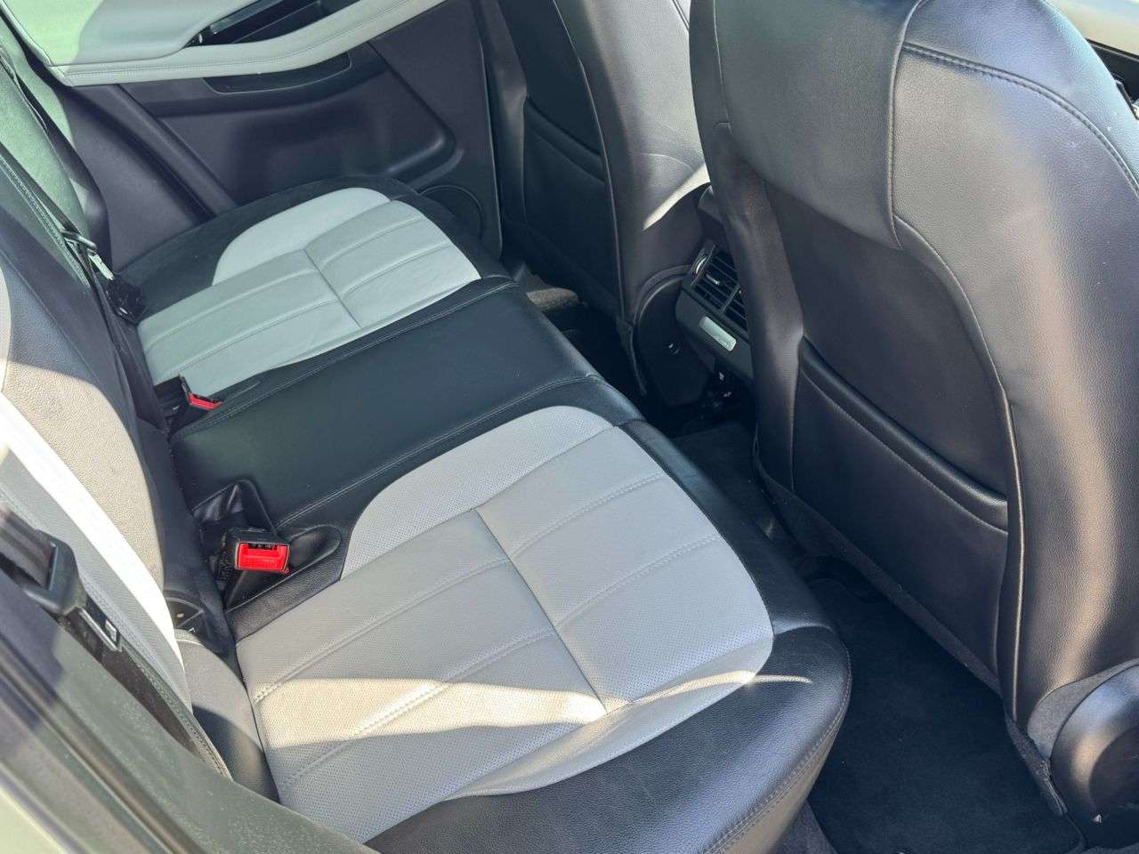 2019 LAND ROVER RANGE ROVER EVOQUE 2019 LAND ROVER RANGE ROVER EVOQUE