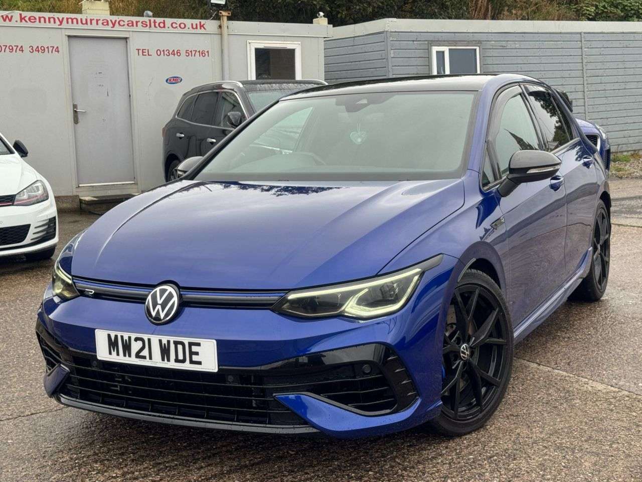 A 2021 VOLKSWAGEN GOLF 2.0 TSI R Hatchback 5dr Petrol DSG 4Motion Euro 6 (s/s) (320 ps) A 2021 VOLKSWAGEN GOLF 2.0 TSI R Hatchback 5dr Petrol DSG 4Motion Euro 6 (s/s) (320 ps)