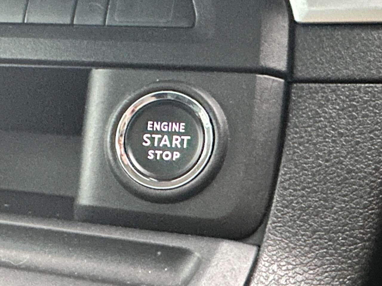 2019 PEUGEOT TRAVELLER 2019 PEUGEOT TRAVELLER