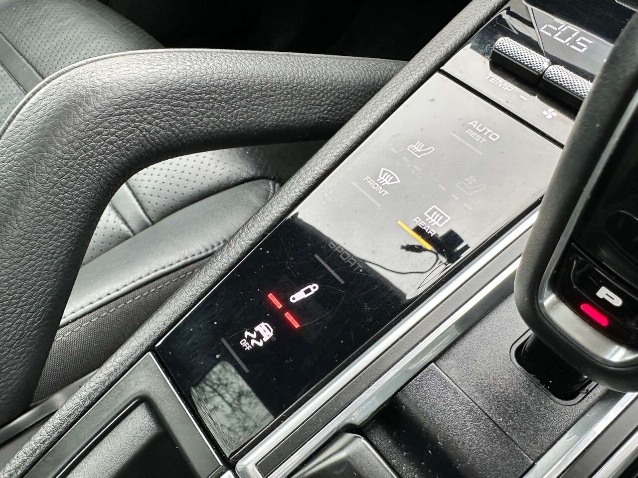 2021 PORSCHE CAYENNE E HYBRID 2021 PORSCHE CAYENNE E HYBRID