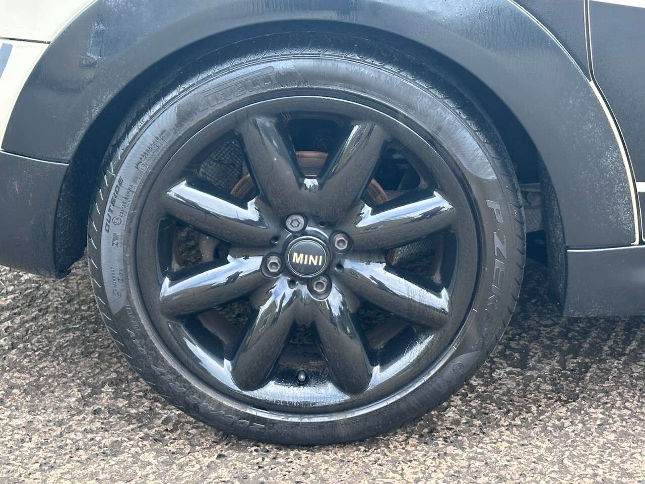 A 2013 MINI MINI CLUBVAN COOPER D A 2013 MINI MINI CLUBVAN COOPER D