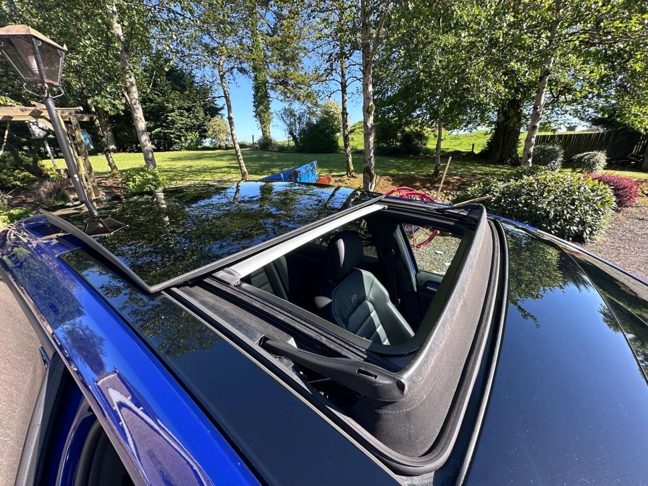 A 2019 VOLKSWAGEN GOLF 2.0 TSI R Hatchback 5dr Petrol DSG 4Motion Euro 6 (s/s) (300 ps) A 2019 VOLKSWAGEN GOLF 2.0 TSI R Hatchback 5dr Petrol DSG 4Motion Euro 6 (s/s) (300 ps)