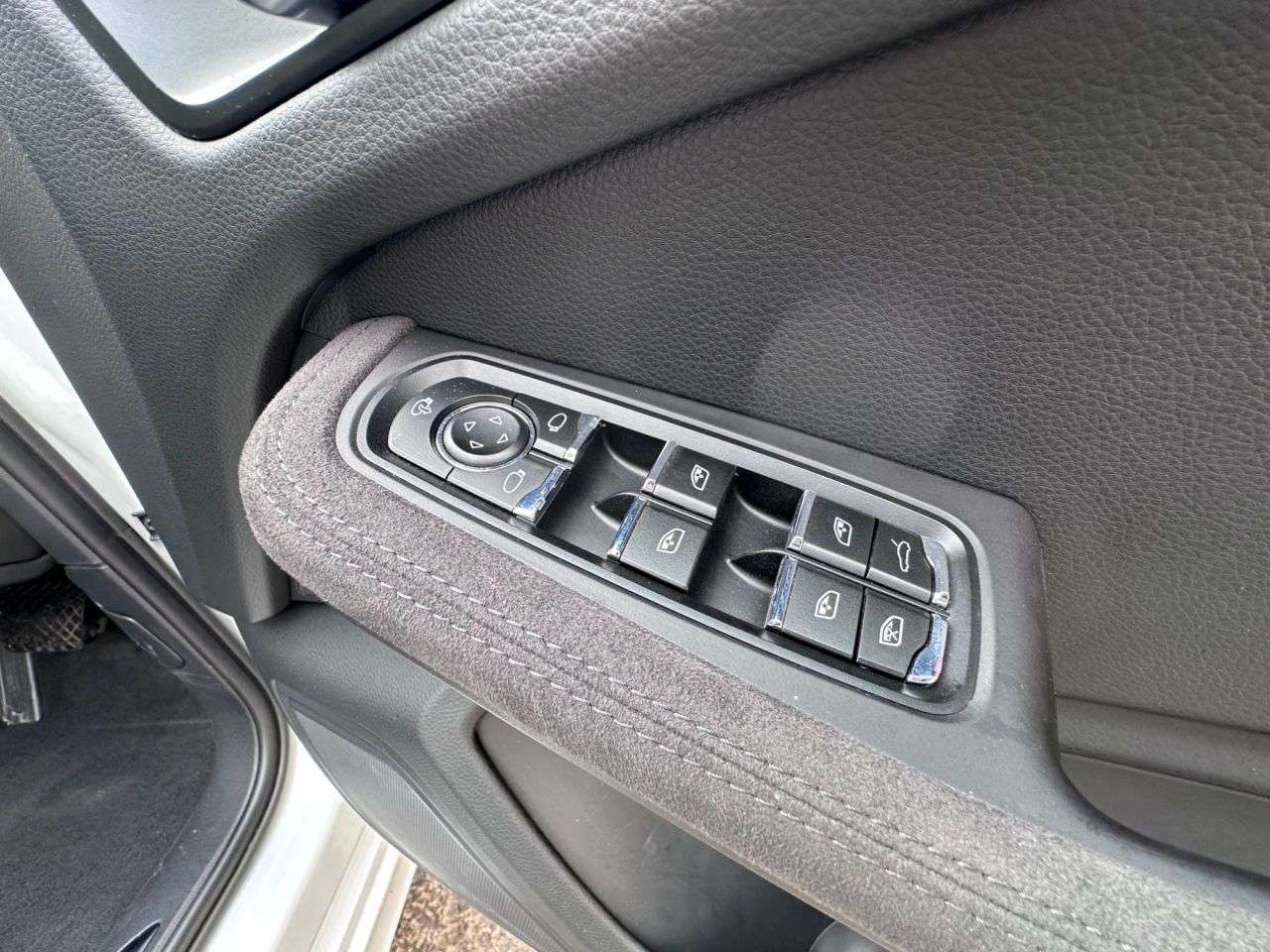 2023 PORSCHE MACAN 2023 PORSCHE MACAN