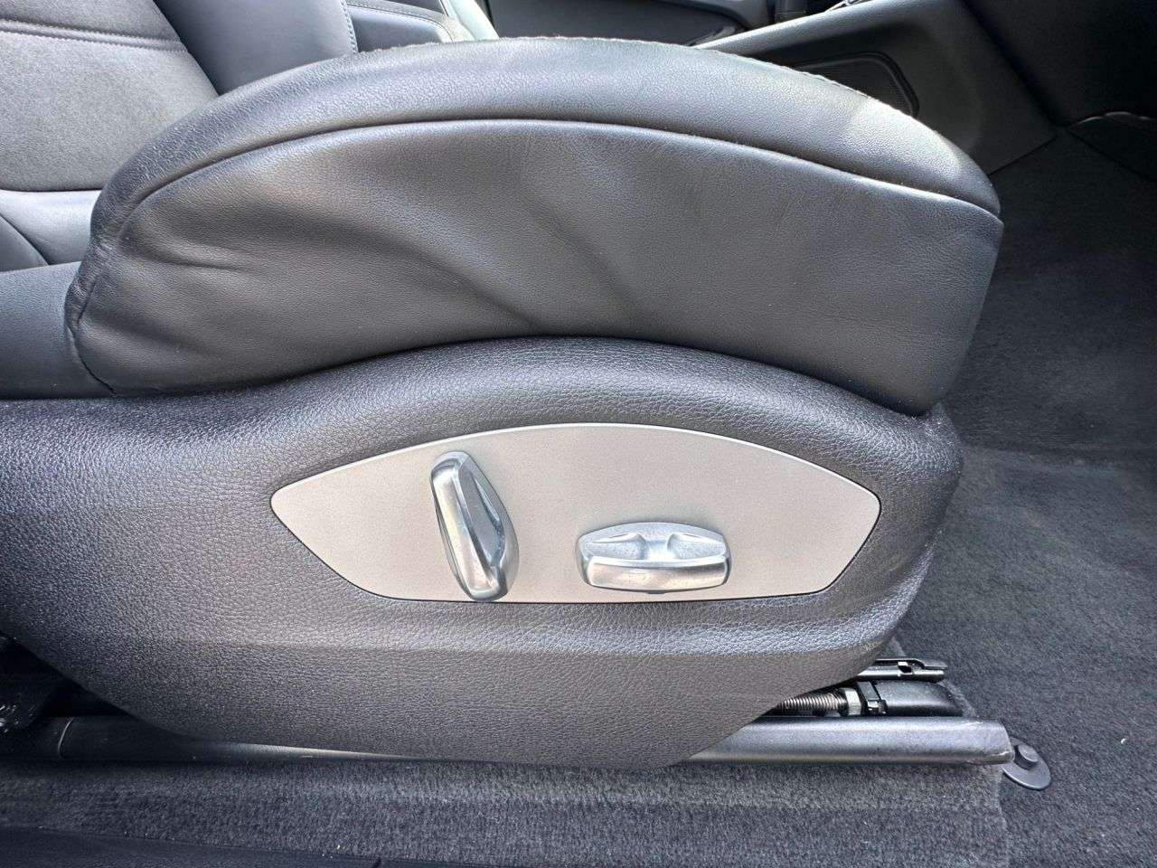 2023 PORSCHE MACAN 2023 PORSCHE MACAN