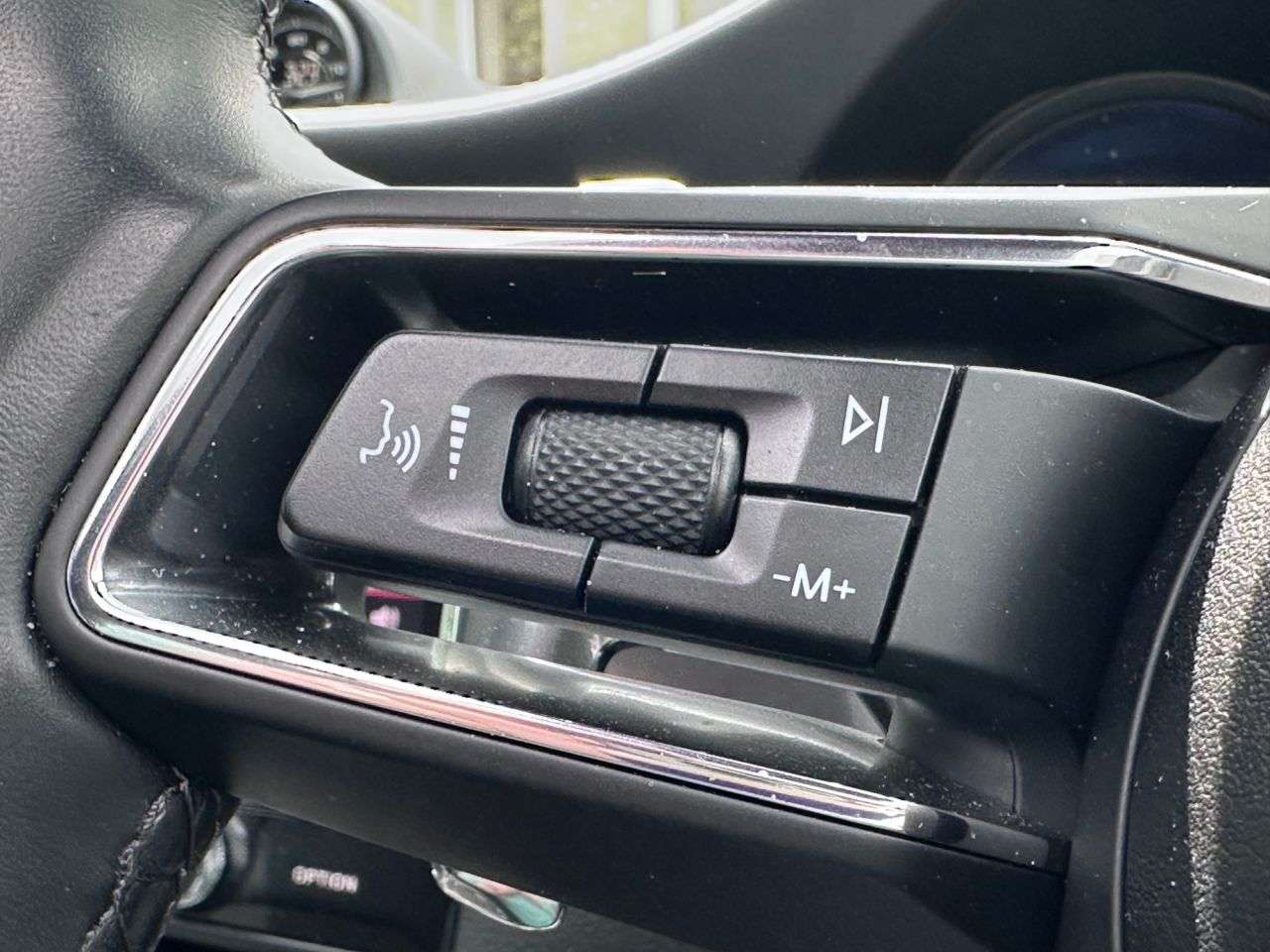 2023 PORSCHE MACAN 2023 PORSCHE MACAN