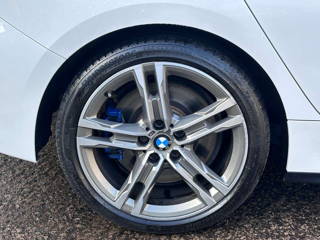 A null BMW 1 SERIES 2.0 M135i Hatchback 5dr Petrol Auto xDrive Euro 6 (s/s) (306 ps) A null BMW 1 SERIES 2.0 M135i Hatchback 5dr Petrol Auto xDrive Euro 6 (s/s) (306 ps)