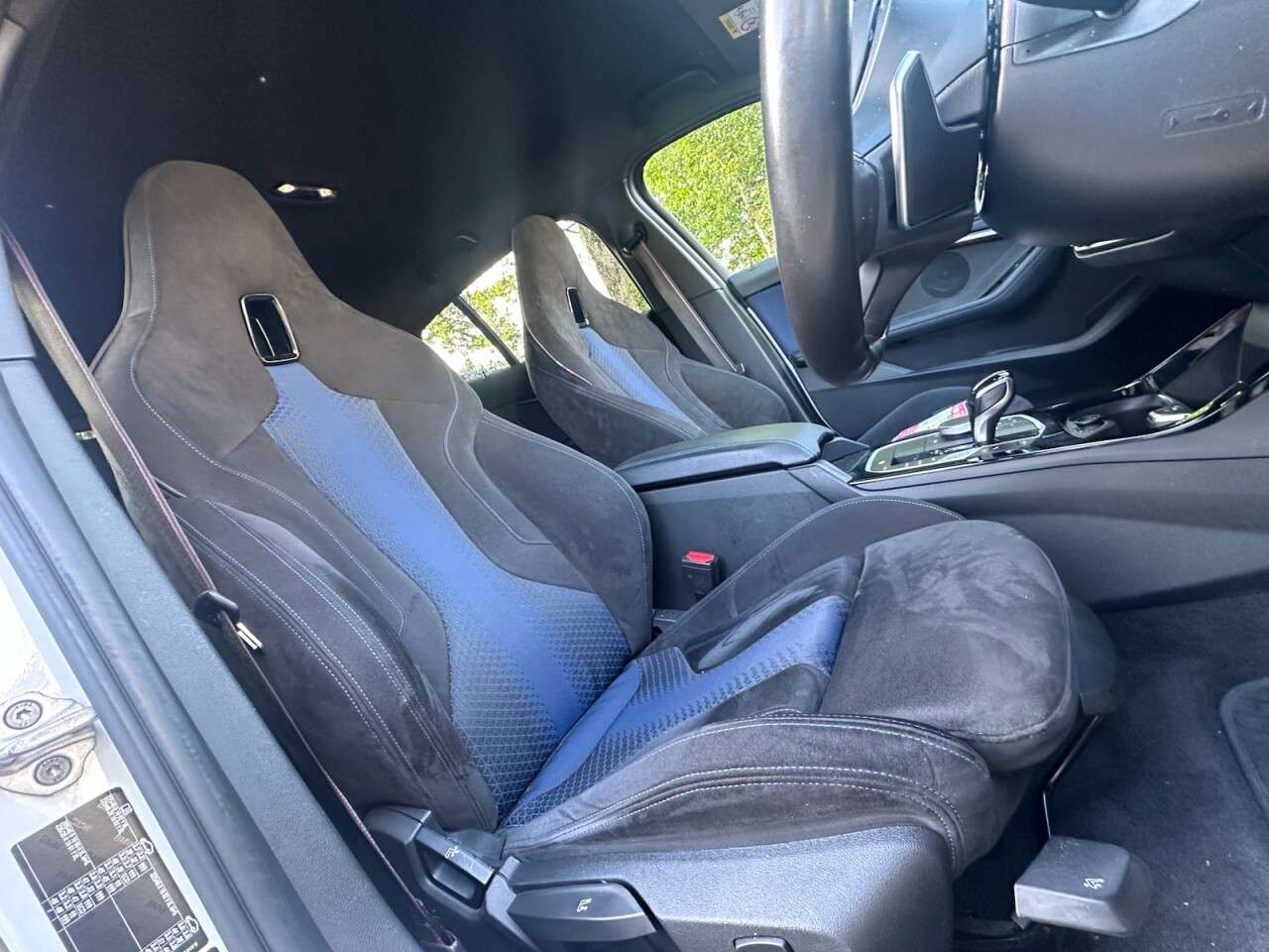 A null BMW 1 SERIES 2.0 M135i Hatchback 5dr Petrol Auto xDrive Euro 6 (s/s) (306 ps) A null BMW 1 SERIES 2.0 M135i Hatchback 5dr Petrol Auto xDrive Euro 6 (s/s) (306 ps)