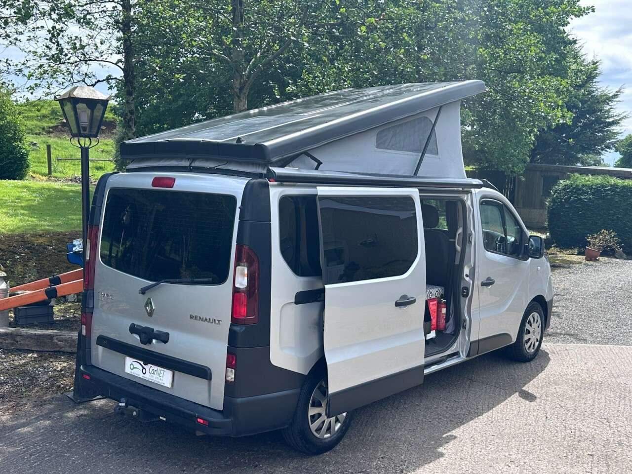 null RENAULT TRAFIC null RENAULT TRAFIC