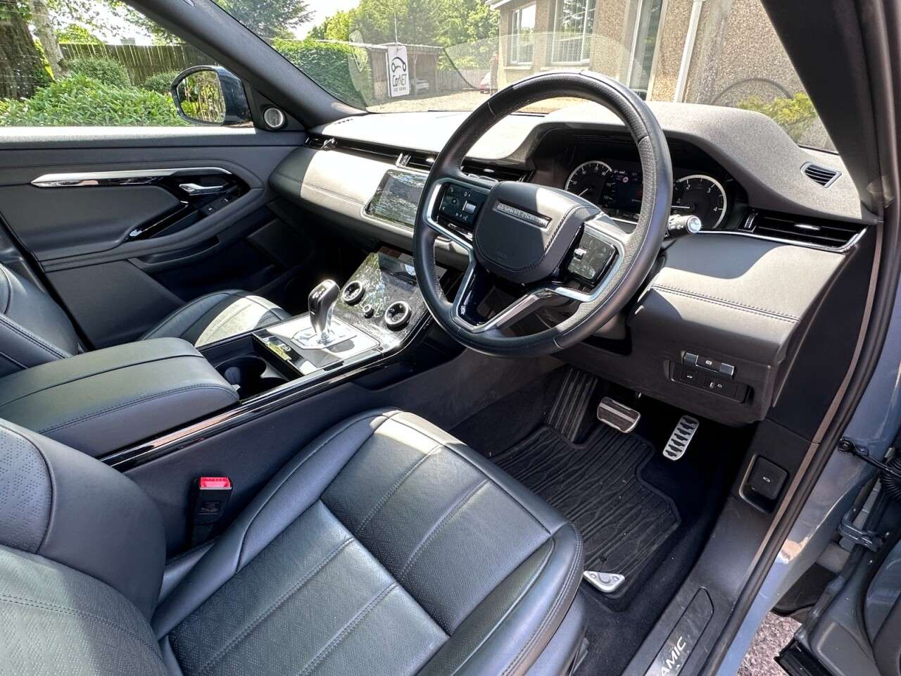 2025 LAND ROVER RANGE ROVER EVOQUE 2025 LAND ROVER RANGE ROVER EVOQUE