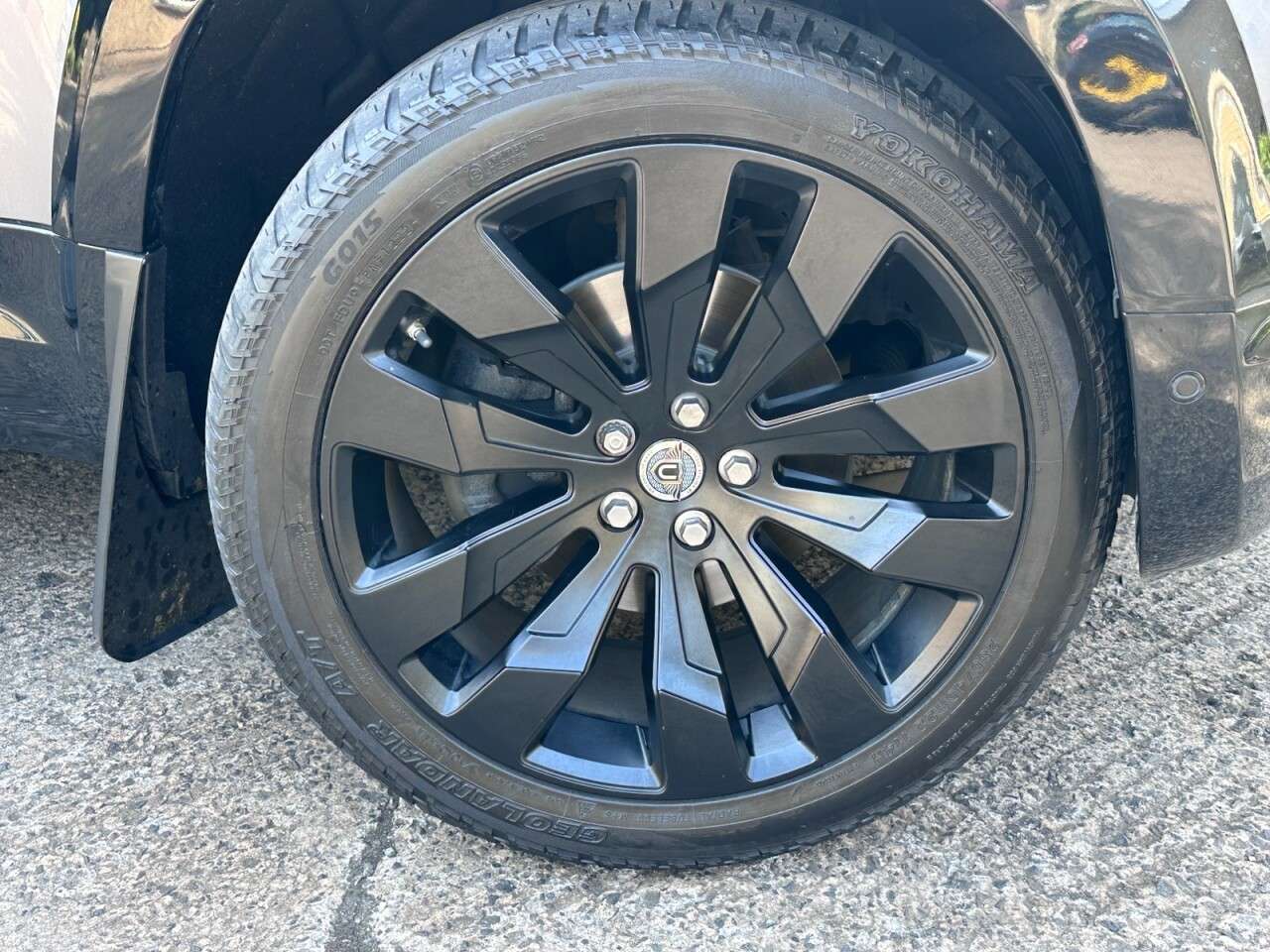 A 2020 LAND ROVER DEFENDER 2.0 SD4 HSE SUV 5dr Diesel Auto 4WD Euro 6 (s/s) (240 ps) A 2020 LAND ROVER DEFENDER 2.0 SD4 HSE SUV 5dr Diesel Auto 4WD Euro 6 (s/s) (240 ps)