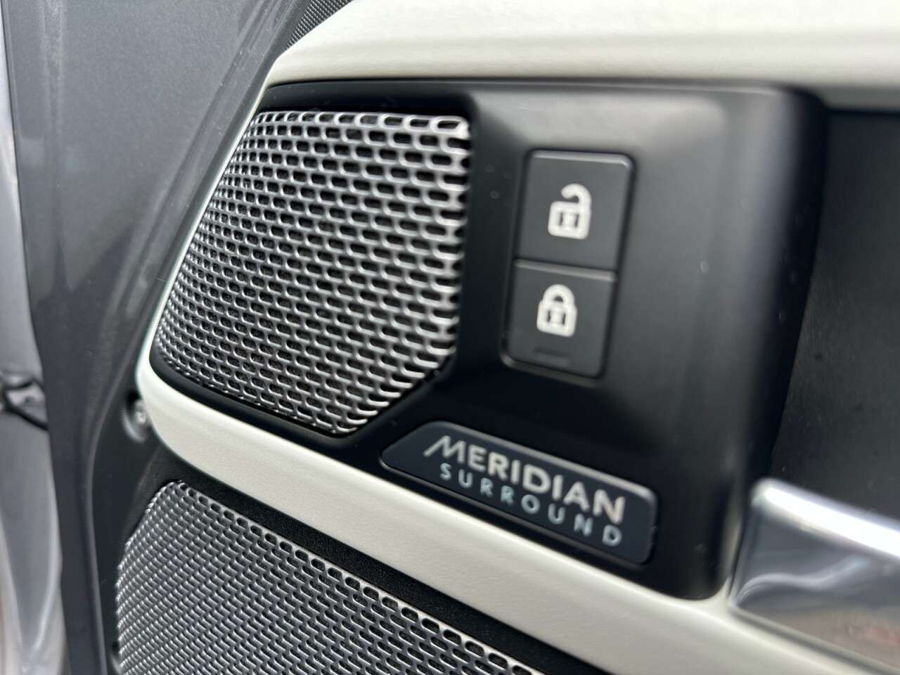 2020 LAND ROVER DEFENDER 2020 LAND ROVER DEFENDER