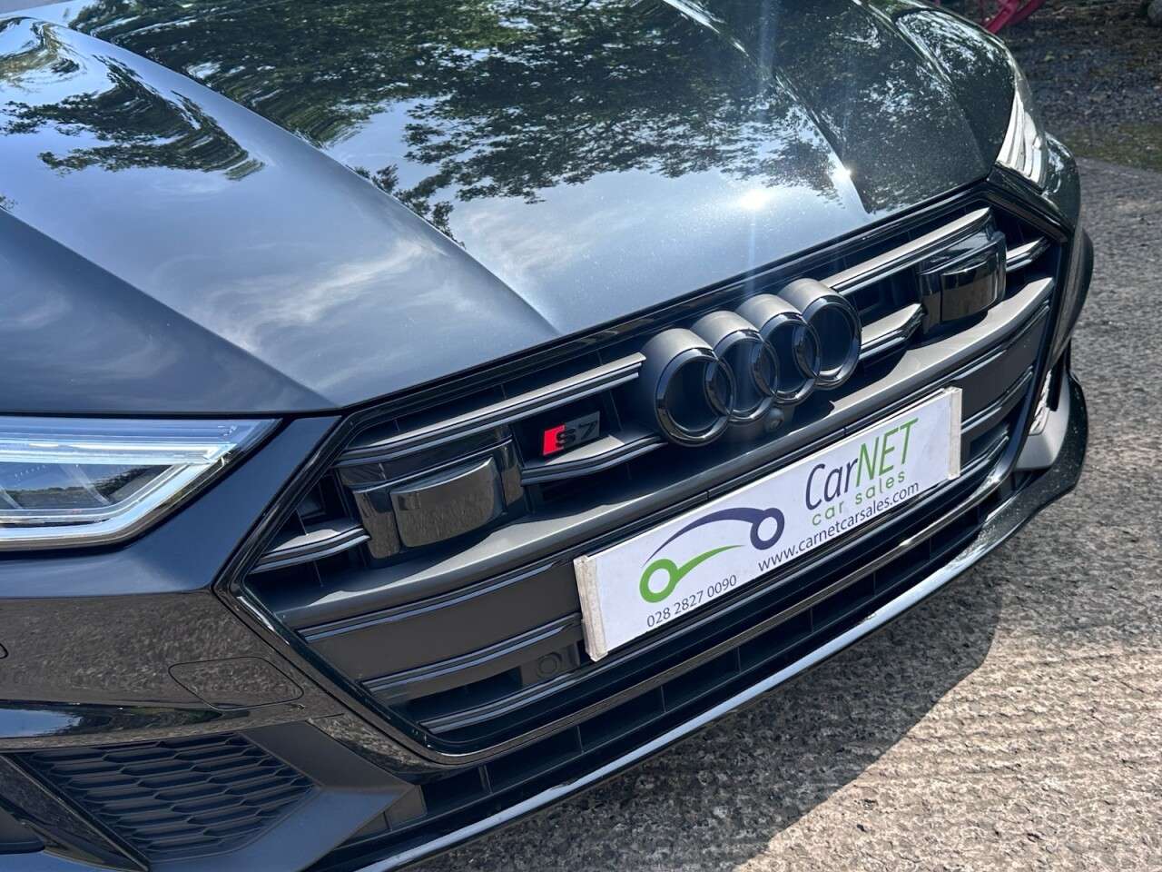 null AUDI S7 null AUDI S7