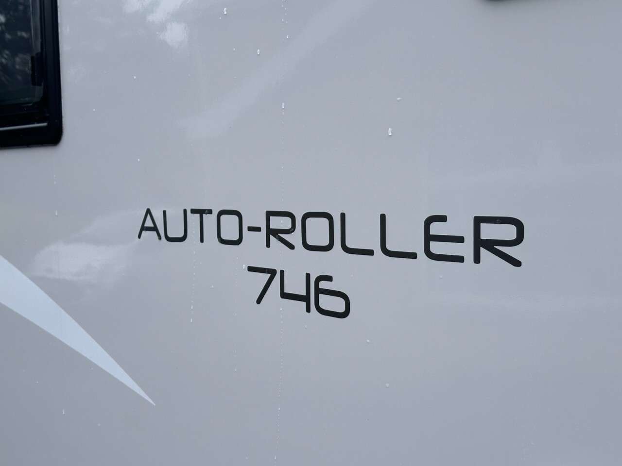 A null FORD TRANSIT Roller Team Auto Roller 746 6 berth (5 seatbelts) Motorhome A null FORD TRANSIT Roller Team Auto Roller 746 6 berth (5 seatbelts) Motorhome