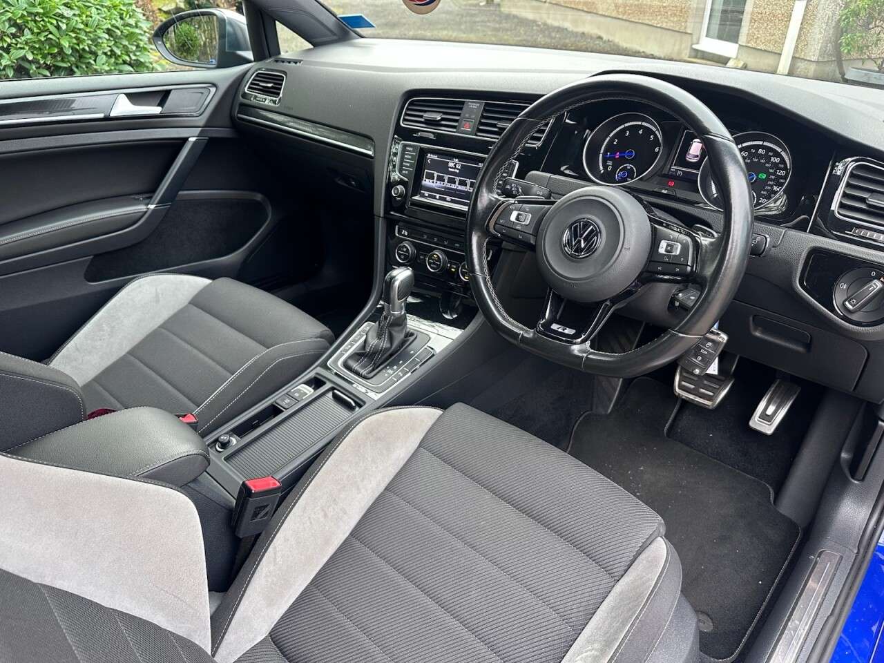 null VOLKSWAGEN GOLF null VOLKSWAGEN GOLF