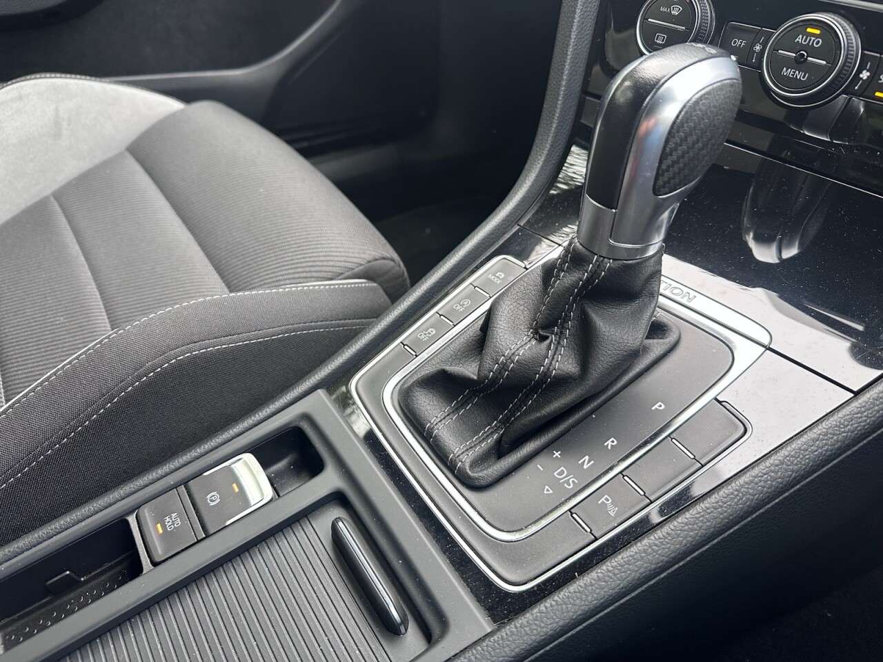 null VOLKSWAGEN GOLF null VOLKSWAGEN GOLF