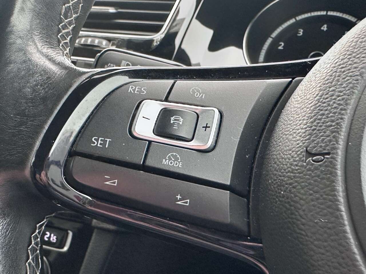 null VOLKSWAGEN GOLF null VOLKSWAGEN GOLF