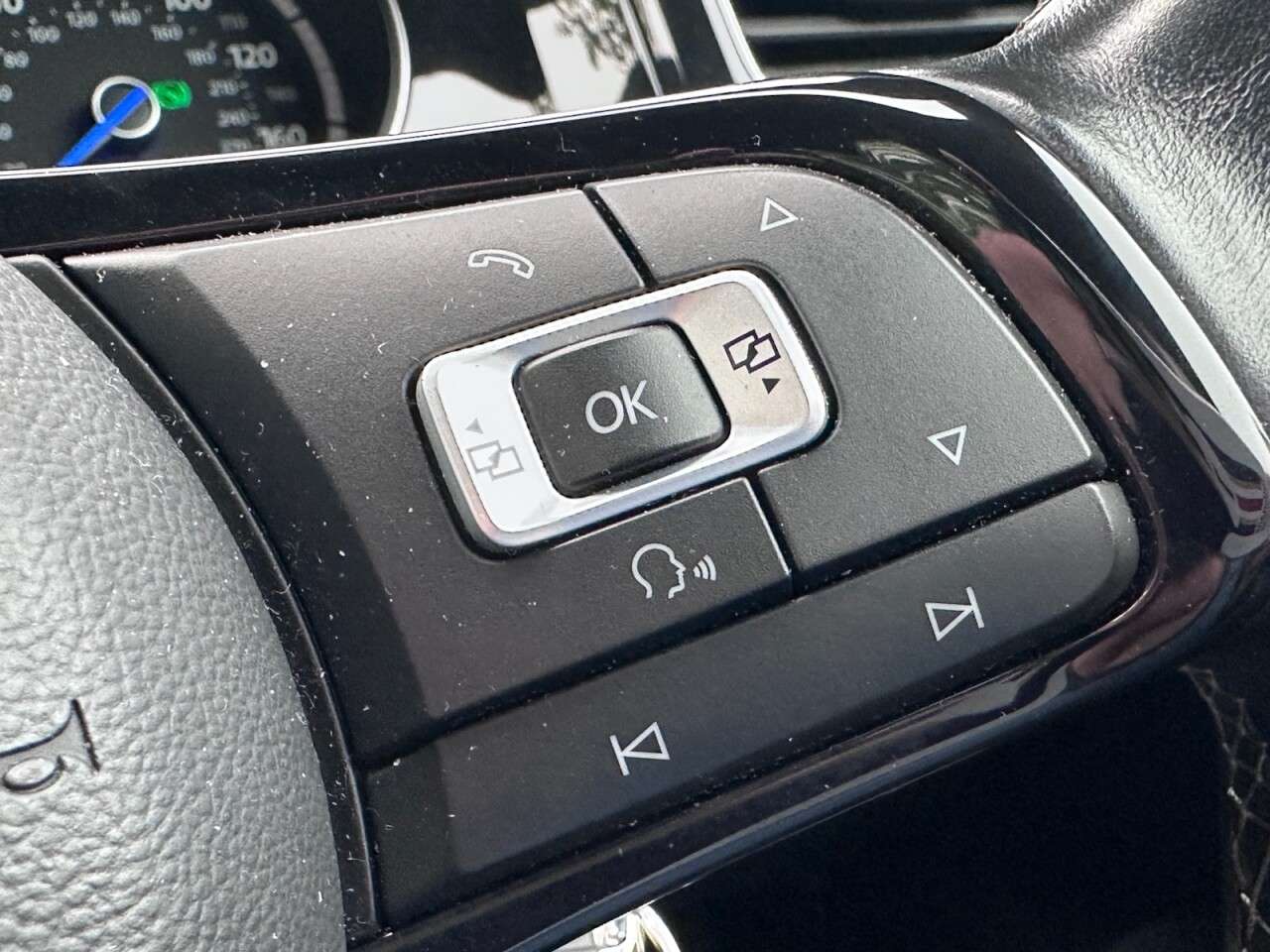 null VOLKSWAGEN GOLF null VOLKSWAGEN GOLF