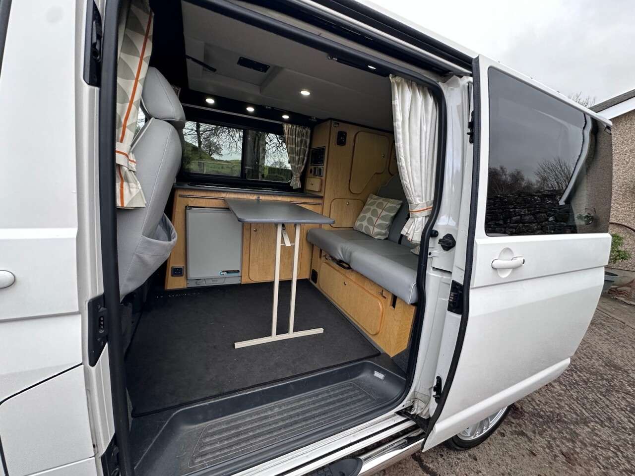 null VOLKSWAGEN TRANSPORTER null VOLKSWAGEN TRANSPORTER