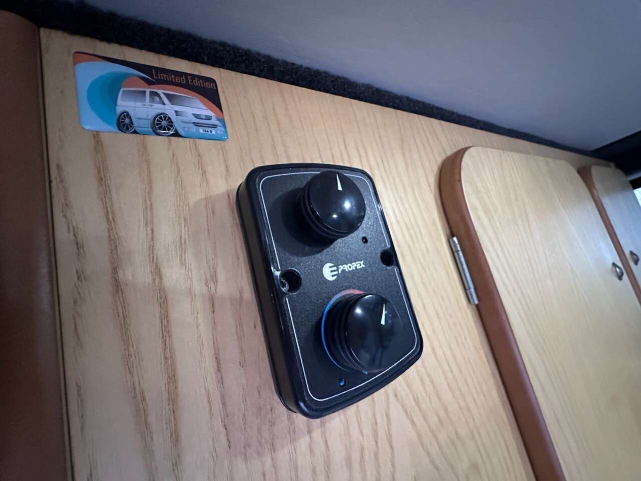 null VOLKSWAGEN TRANSPORTER null VOLKSWAGEN TRANSPORTER