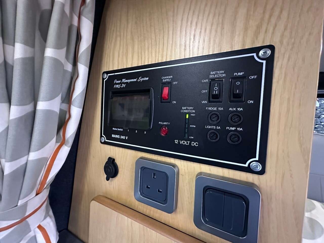 null VOLKSWAGEN TRANSPORTER null VOLKSWAGEN TRANSPORTER