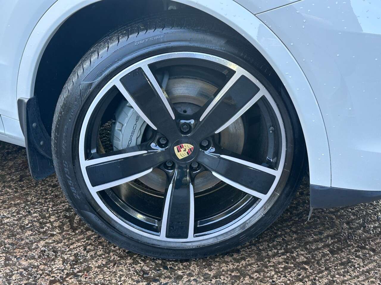 2021 PORSCHE CAYENNE 2021 PORSCHE CAYENNE