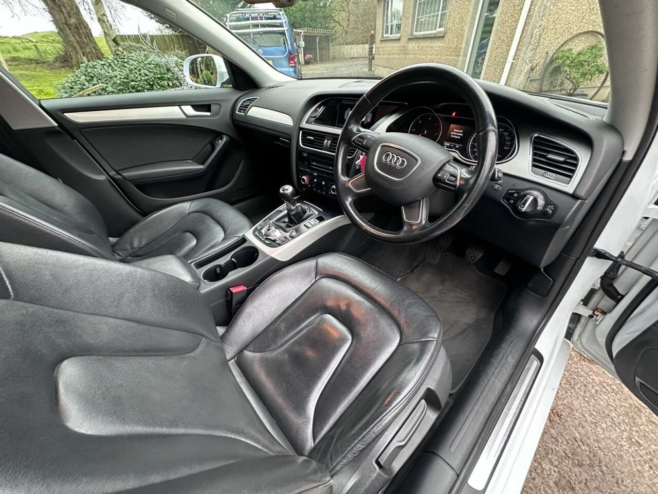 A 2014 AUDI A4 2.0 TDI ultra SE Technik Saloon 4dr Diesel Manual Euro 6 (s/s) (163 ps) A 2014 AUDI A4 2.0 TDI ultra SE Technik Saloon 4dr Diesel Manual Euro 6 (s/s) (163 ps)