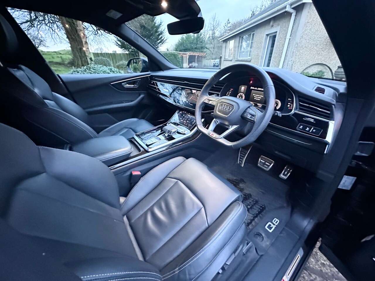 A 2022 AUDI Q8 3.0 TDI V6 50 Black Edition SUV 5dr Diesel Tiptronic quattro Euro 6 (s/s) ( A 2022 AUDI Q8 3.0 TDI V6 50 Black Edition SUV 5dr Diesel Tiptronic quattro Euro 6 (s/s) (