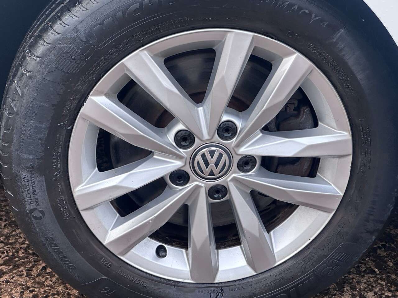 2017 VOLKSWAGEN TOURAN 2017 VOLKSWAGEN TOURAN