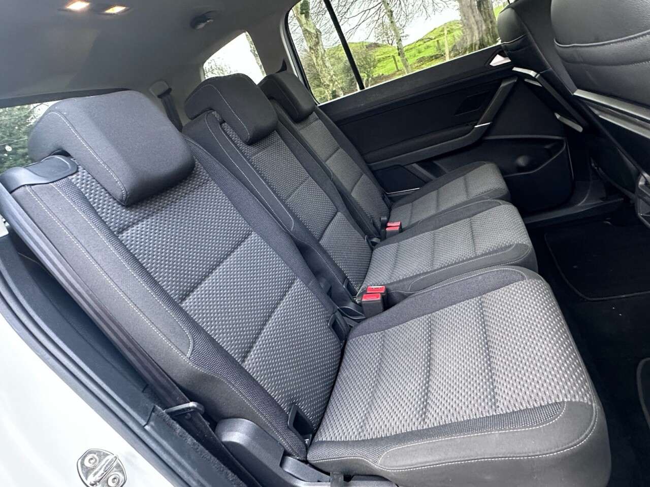 2017 VOLKSWAGEN TOURAN 2017 VOLKSWAGEN TOURAN