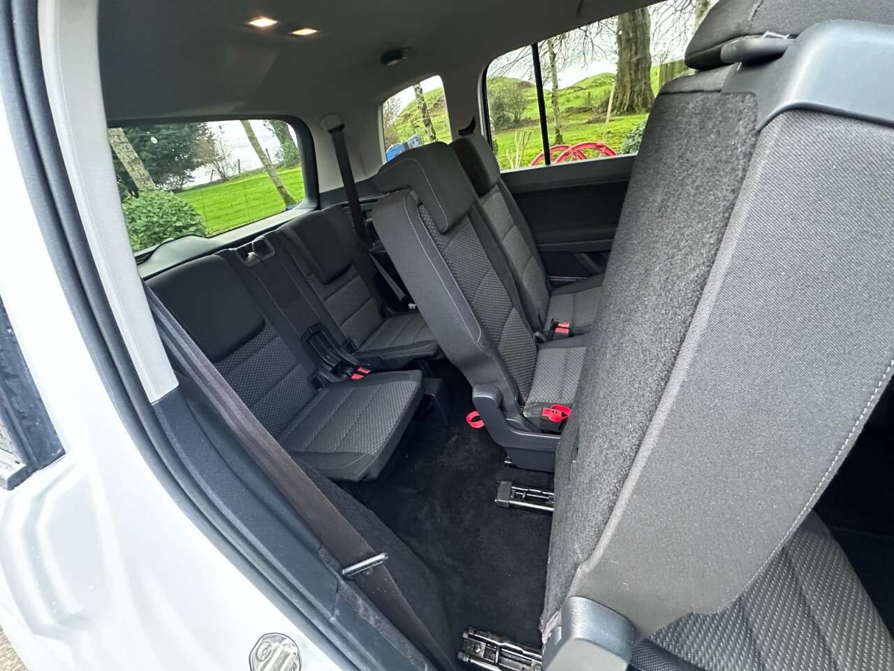 2017 VOLKSWAGEN TOURAN 2017 VOLKSWAGEN TOURAN