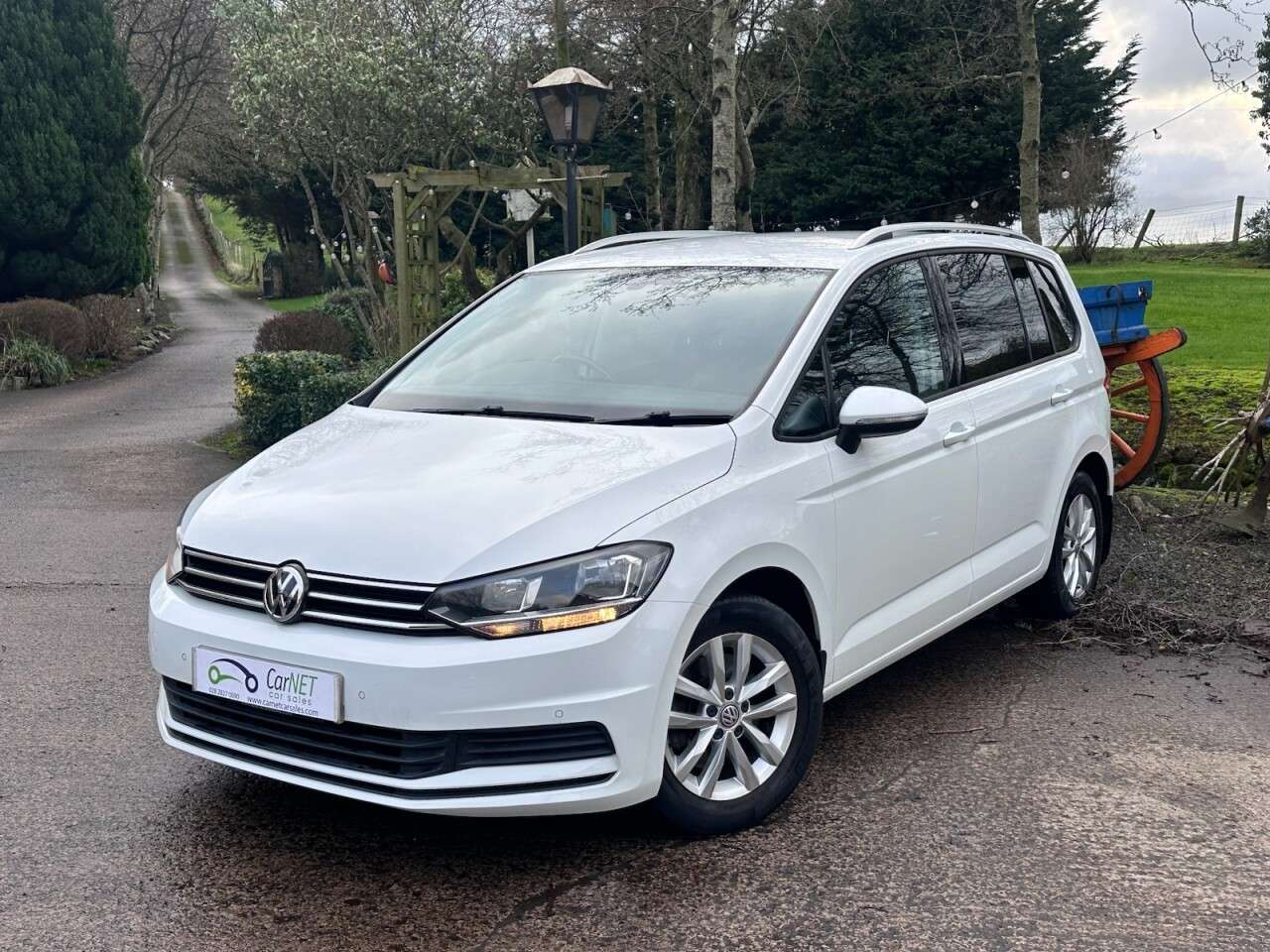 2017 VOLKSWAGEN TOURAN 2017 VOLKSWAGEN TOURAN