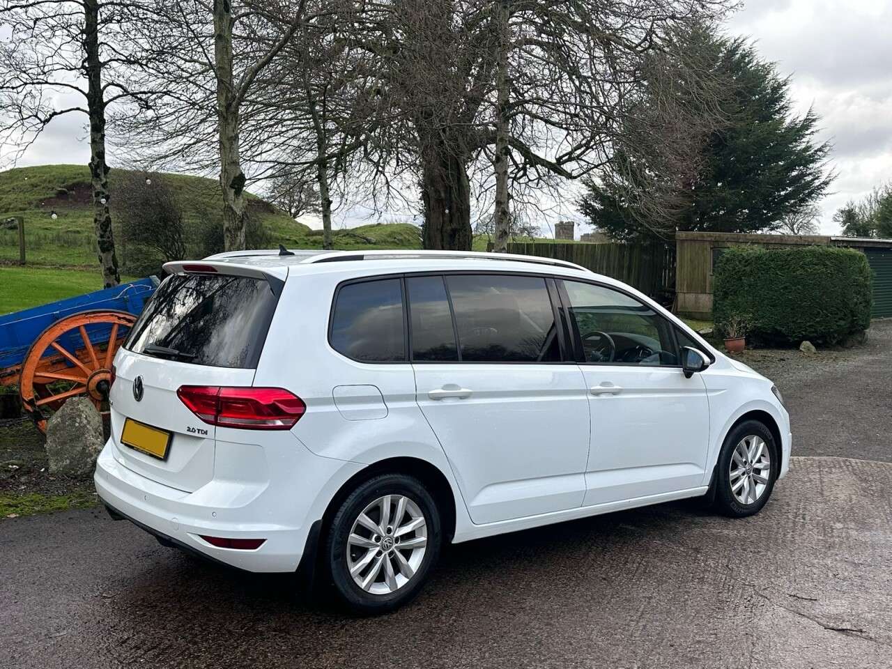 2017 VOLKSWAGEN TOURAN 2017 VOLKSWAGEN TOURAN