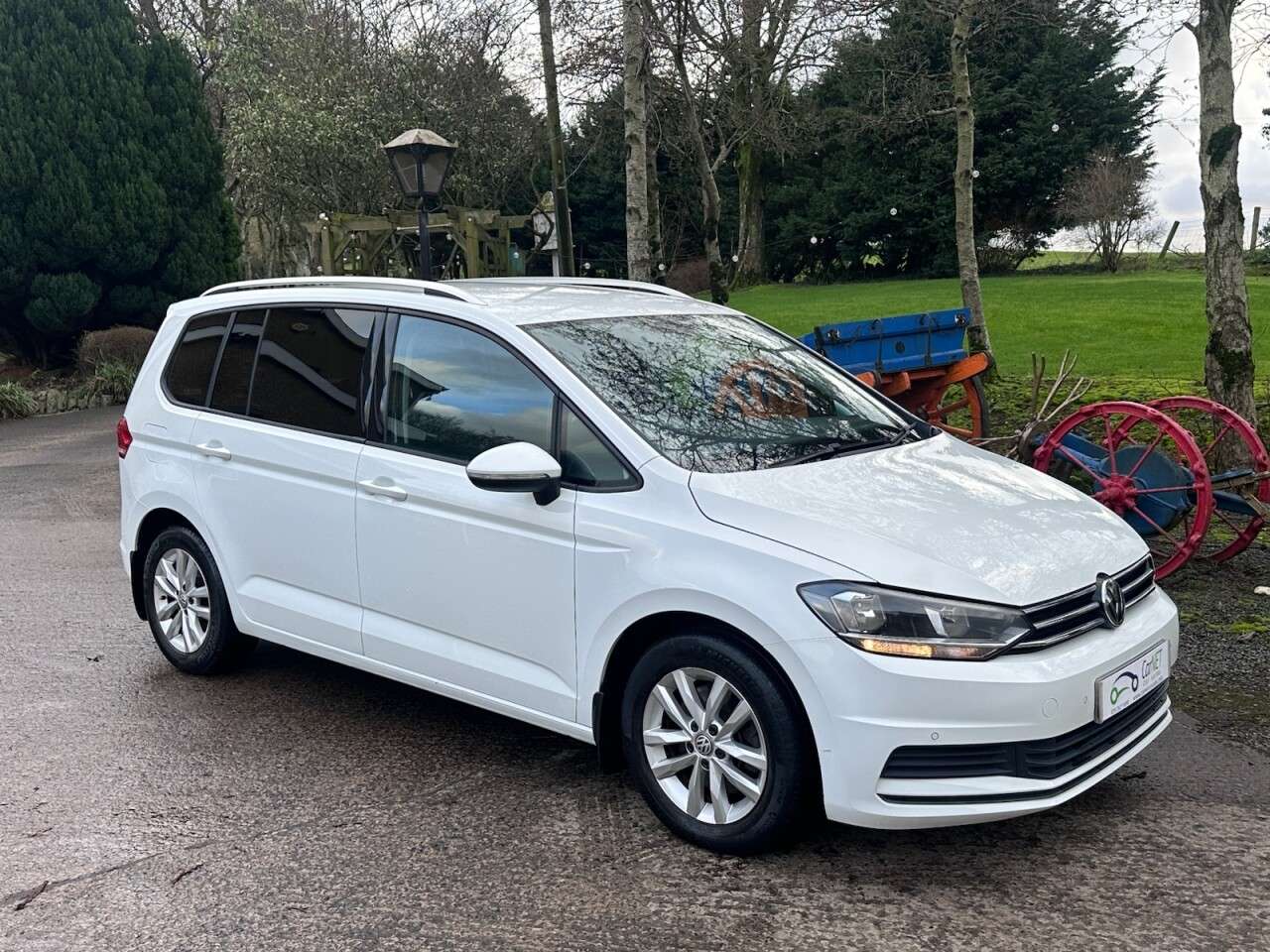 2017 VOLKSWAGEN TOURAN 2017 VOLKSWAGEN TOURAN