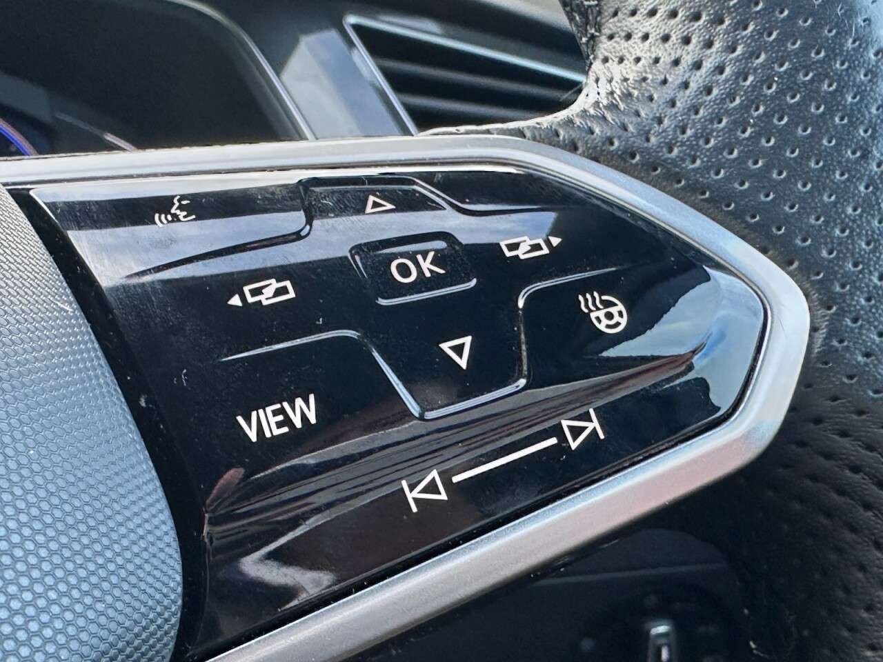 2021 VOLKSWAGEN TIGUAN 2021 VOLKSWAGEN TIGUAN