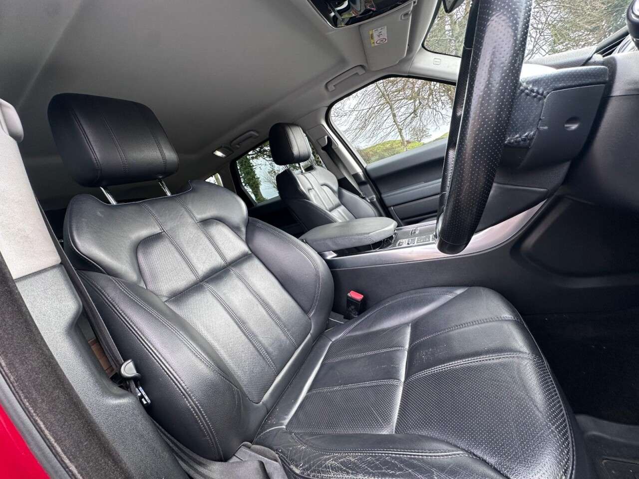 A 2014 LAND ROVER RANGE ROVER SPORT 3.0 TD V6 SE SUV 5dr Diesel Auto 4WD Euro 5 (s/s) (258 ps) A 2014 LAND ROVER RANGE ROVER SPORT 3.0 TD V6 SE SUV 5dr Diesel Auto 4WD Euro 5 (s/s) (258 ps)