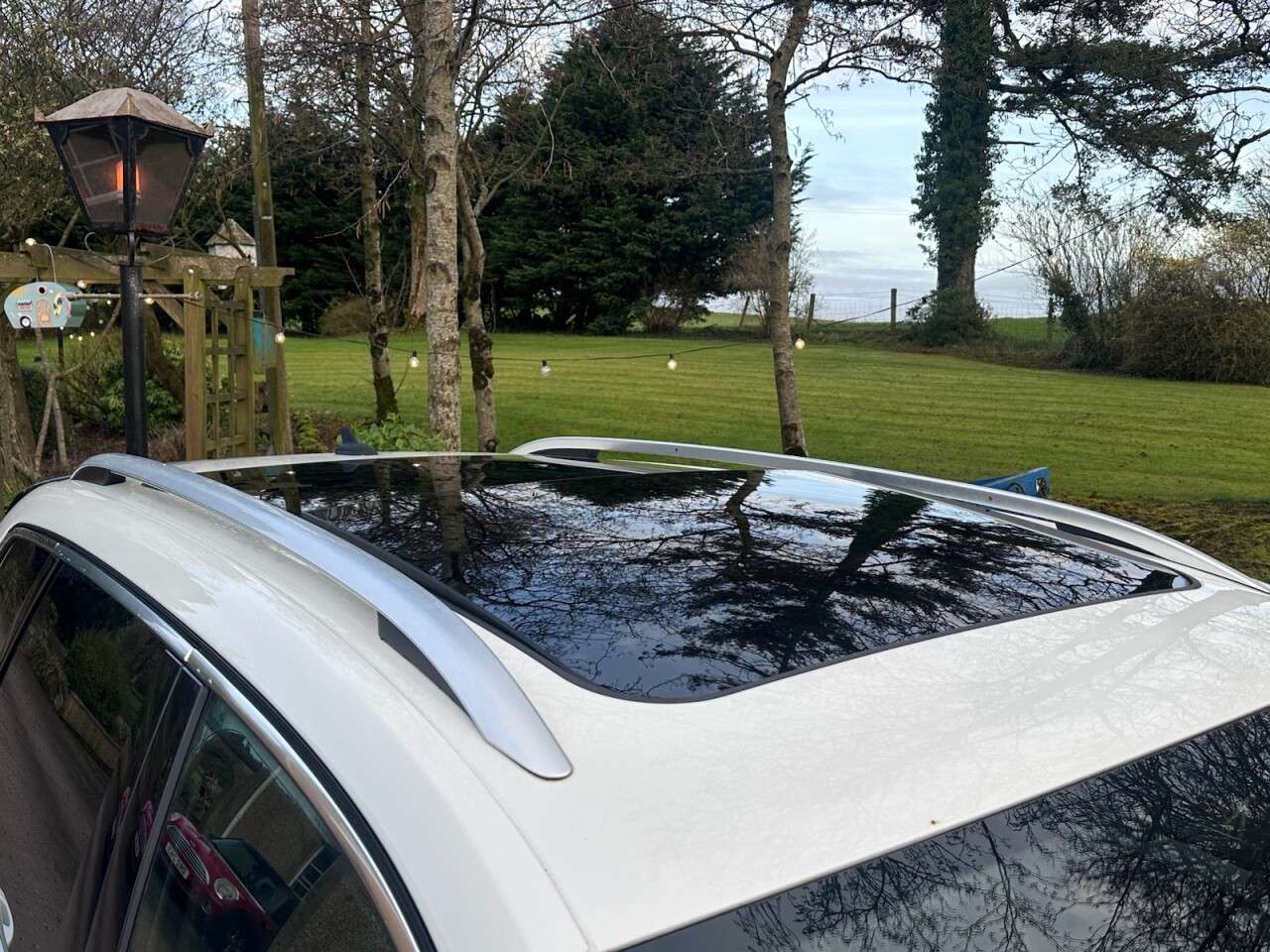 A 2017 VOLKSWAGEN TOUAREG 3.0 TDI V6 BlueMotion Tech R-Line SUV 5dr Diesel Tiptronic 4WD Euro 6 (s/s) A 2017 VOLKSWAGEN TOUAREG 3.0 TDI V6 BlueMotion Tech R-Line SUV 5dr Diesel Tiptronic 4WD Euro 6 (s/s)