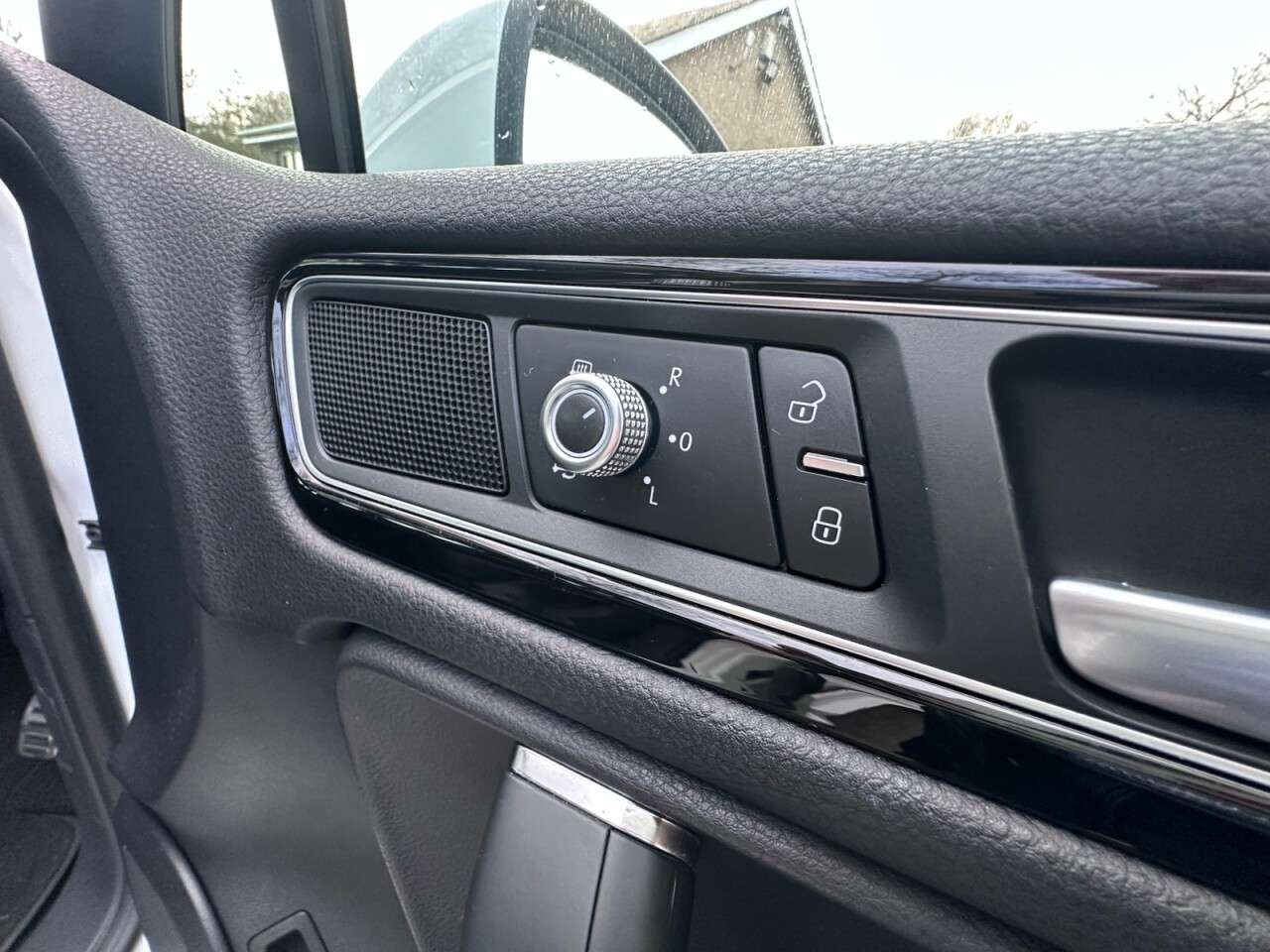 2017 VOLKSWAGEN TOUAREG 2017 VOLKSWAGEN TOUAREG