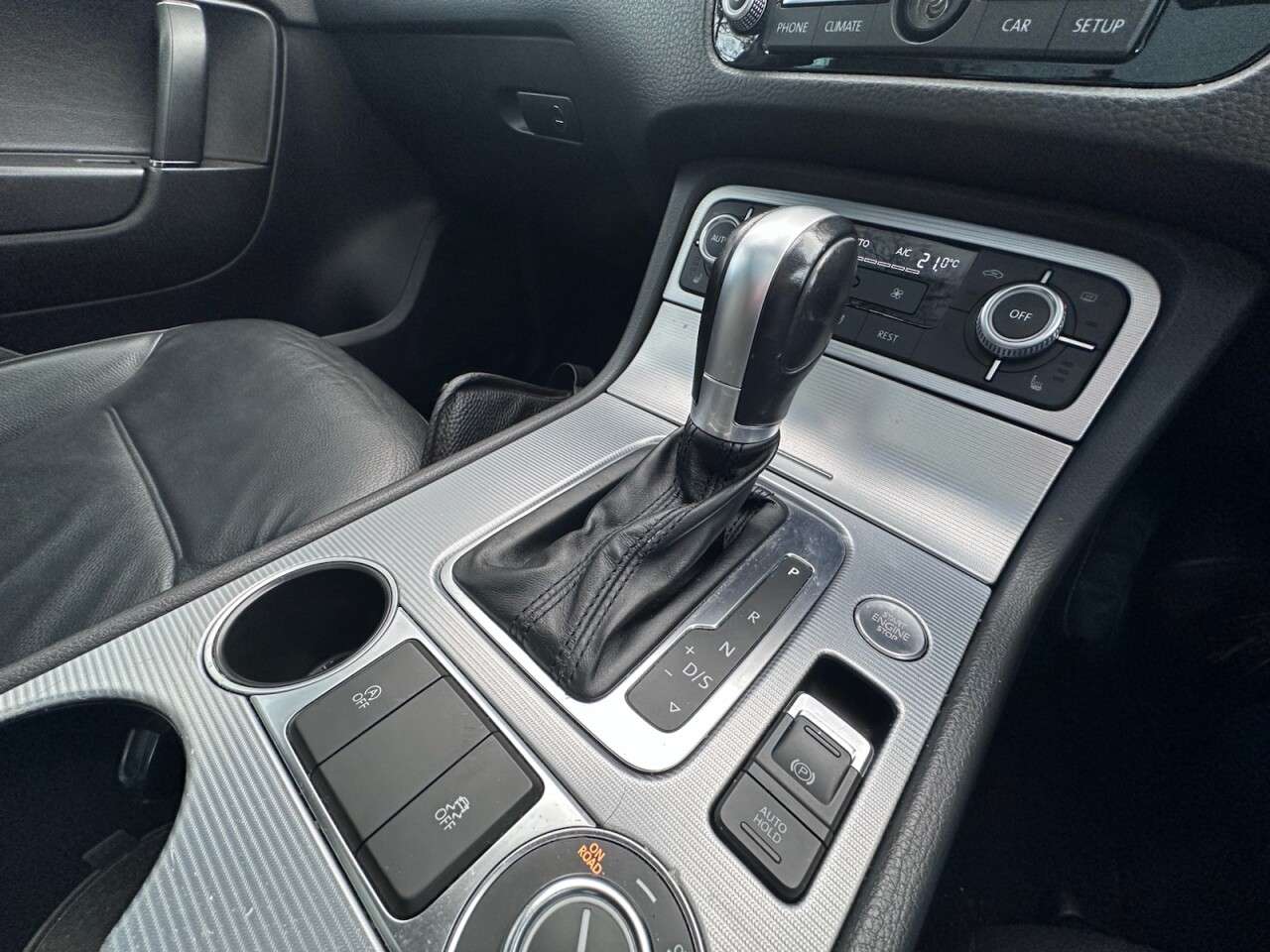 2017 VOLKSWAGEN TOUAREG 2017 VOLKSWAGEN TOUAREG