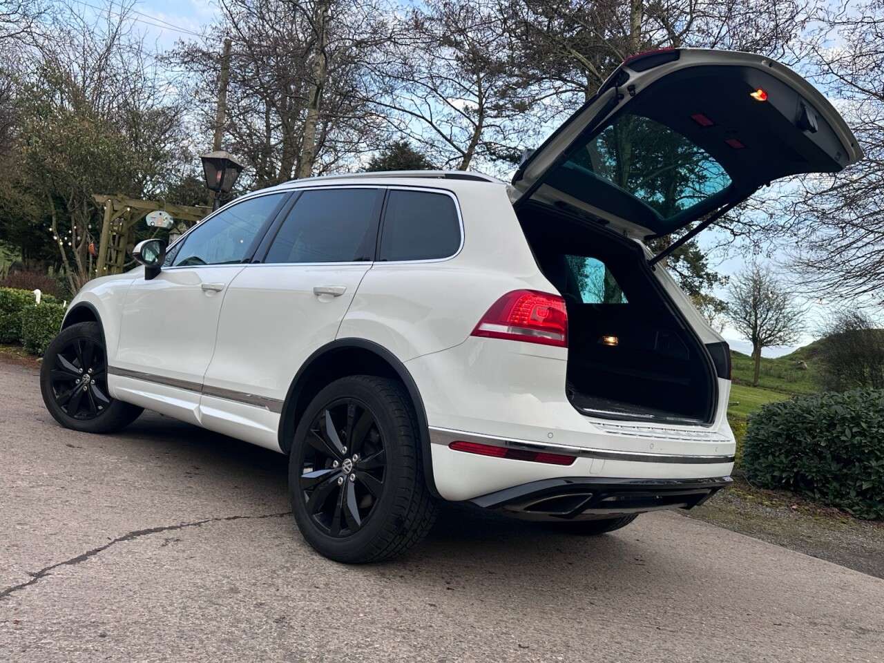 2017 VOLKSWAGEN TOUAREG 2017 VOLKSWAGEN TOUAREG