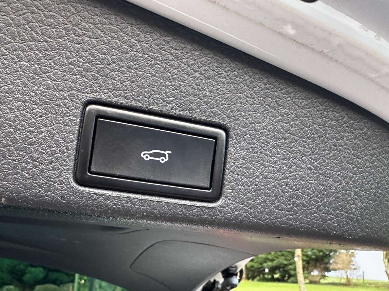 2017 VOLKSWAGEN TOUAREG 2017 VOLKSWAGEN TOUAREG