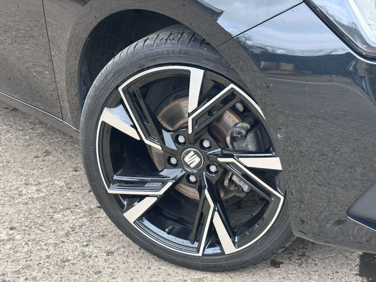 A 2021 SEAT LEON 1.0 TSI EVO SE Dynamic Hatchback 5dr Petrol Manual Euro 6 (s/s) (110 ps) A 2021 SEAT LEON 1.0 TSI EVO SE Dynamic Hatchback 5dr Petrol Manual Euro 6 (s/s) (110 ps)