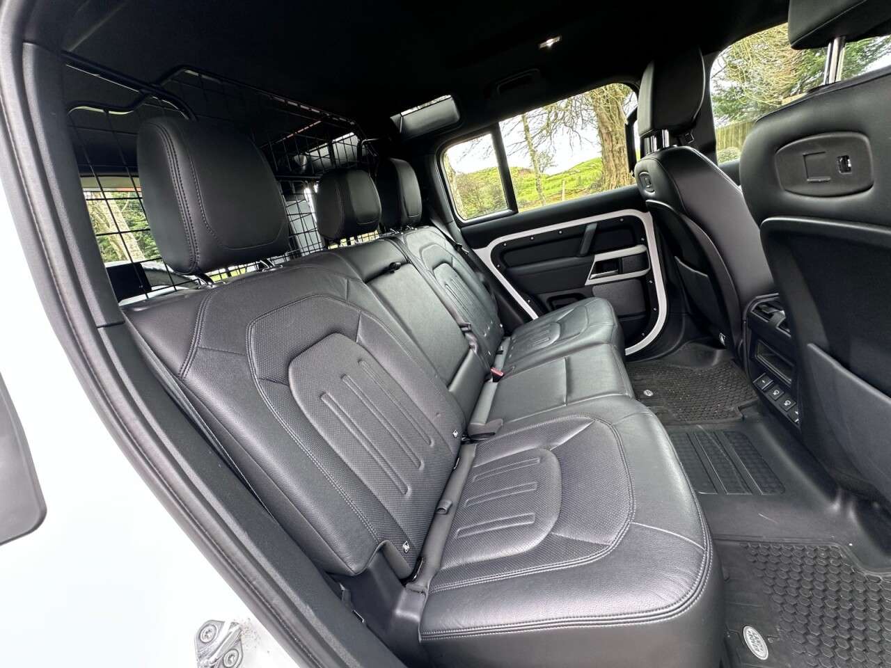 2021 LAND ROVER DEFENDER 110 2021 LAND ROVER DEFENDER 110