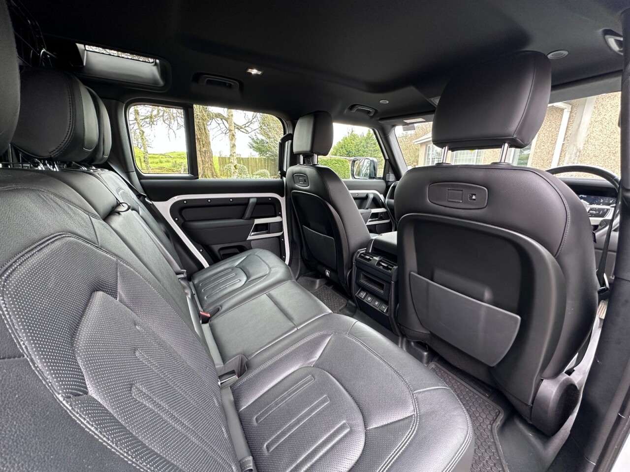 2021 LAND ROVER DEFENDER 110 2021 LAND ROVER DEFENDER 110